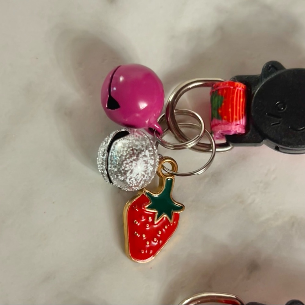 NWOT PINK CAT COLLARS WITH CHARMS AND BELLS STRAWBERRY APPLE WATERMELON - Picture 5 of 5